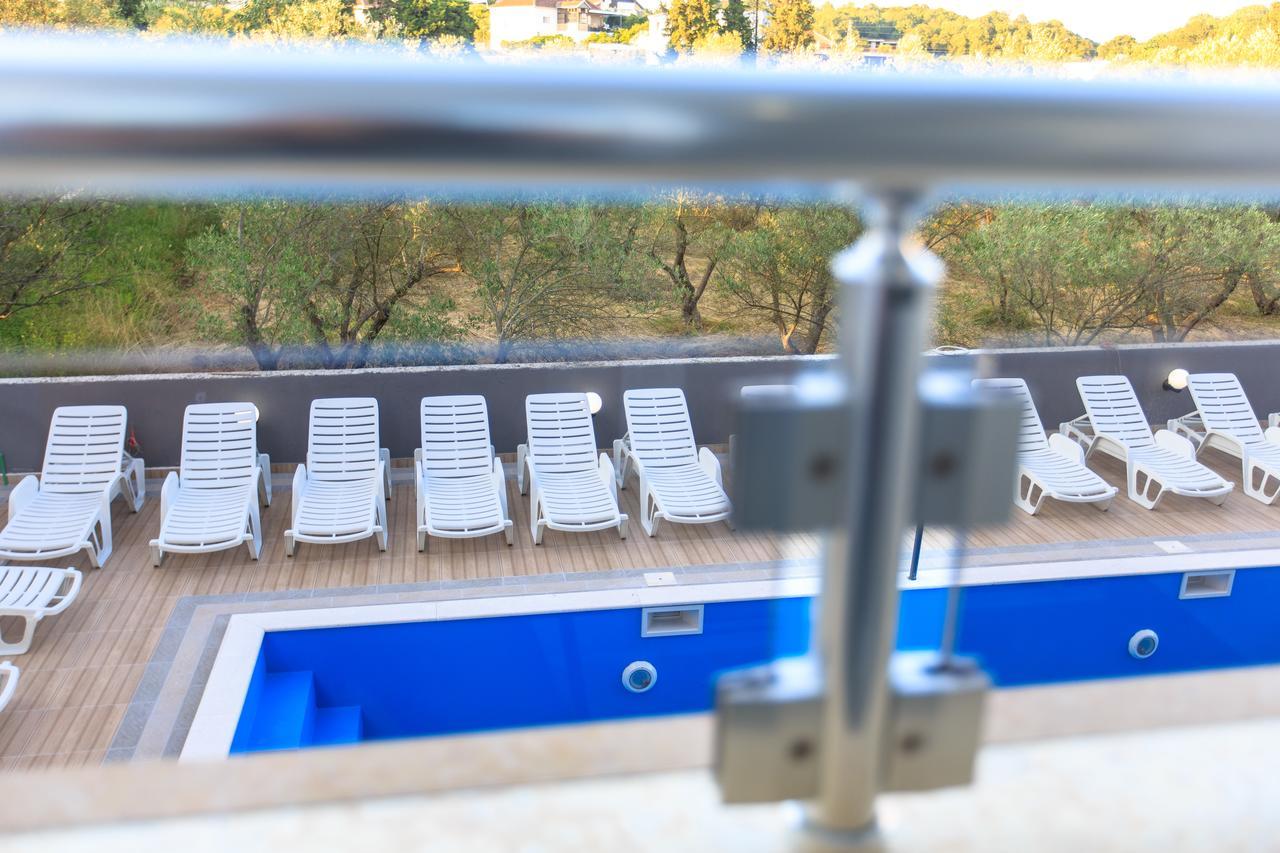 Scandinavian Hotel - Ulcinj Ulqin エクステリア 写真