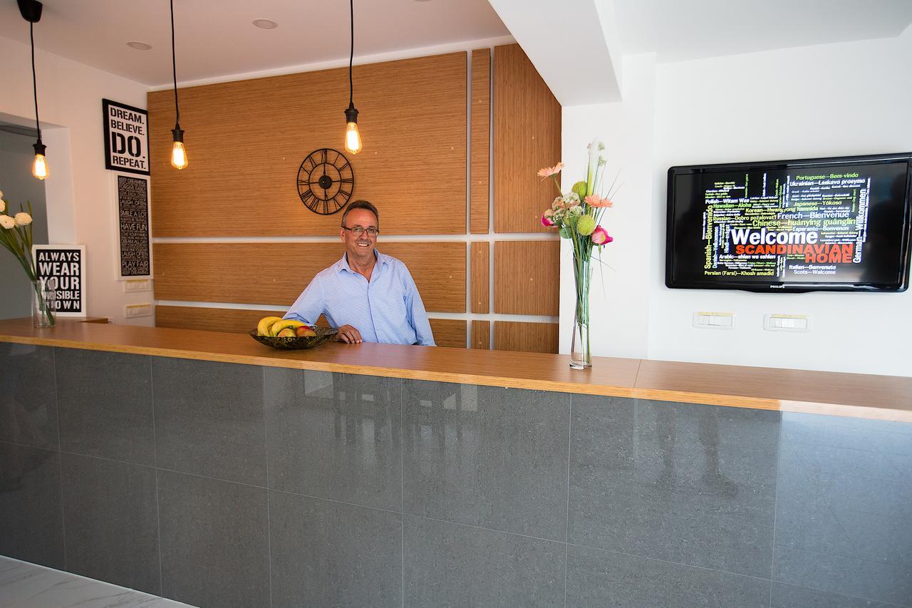 Scandinavian Hotel - Ulcinj Ulqin エクステリア 写真