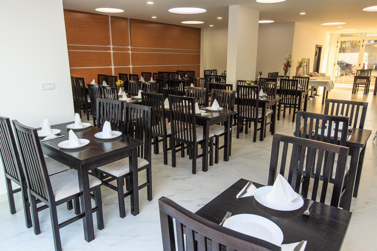 Scandinavian Hotel - Ulcinj Ulqin エクステリア 写真