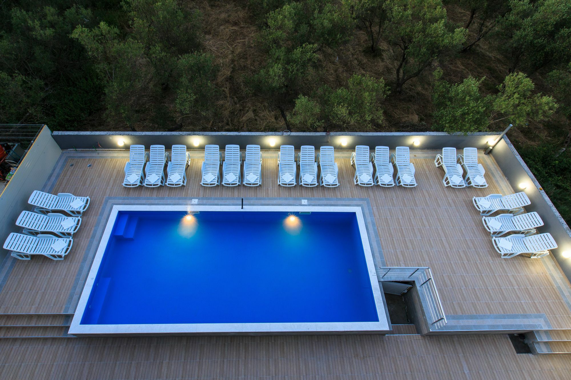 Scandinavian Hotel - Ulcinj Ulqin エクステリア 写真